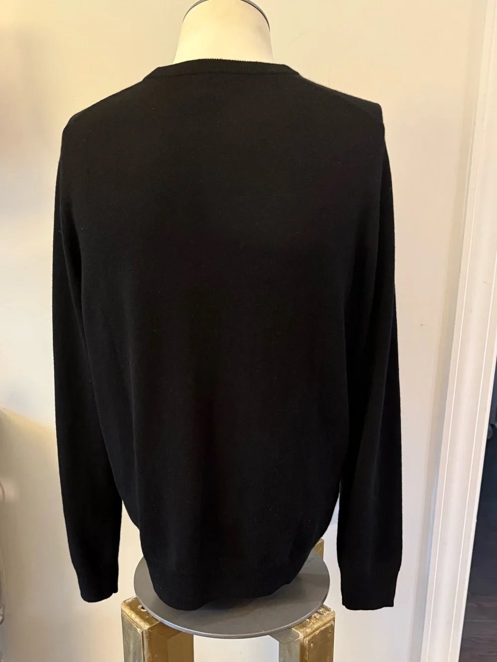 J. CREW 100% CASHMERE Black Classic Timeless Crewneck Sweater Size MEDIUM